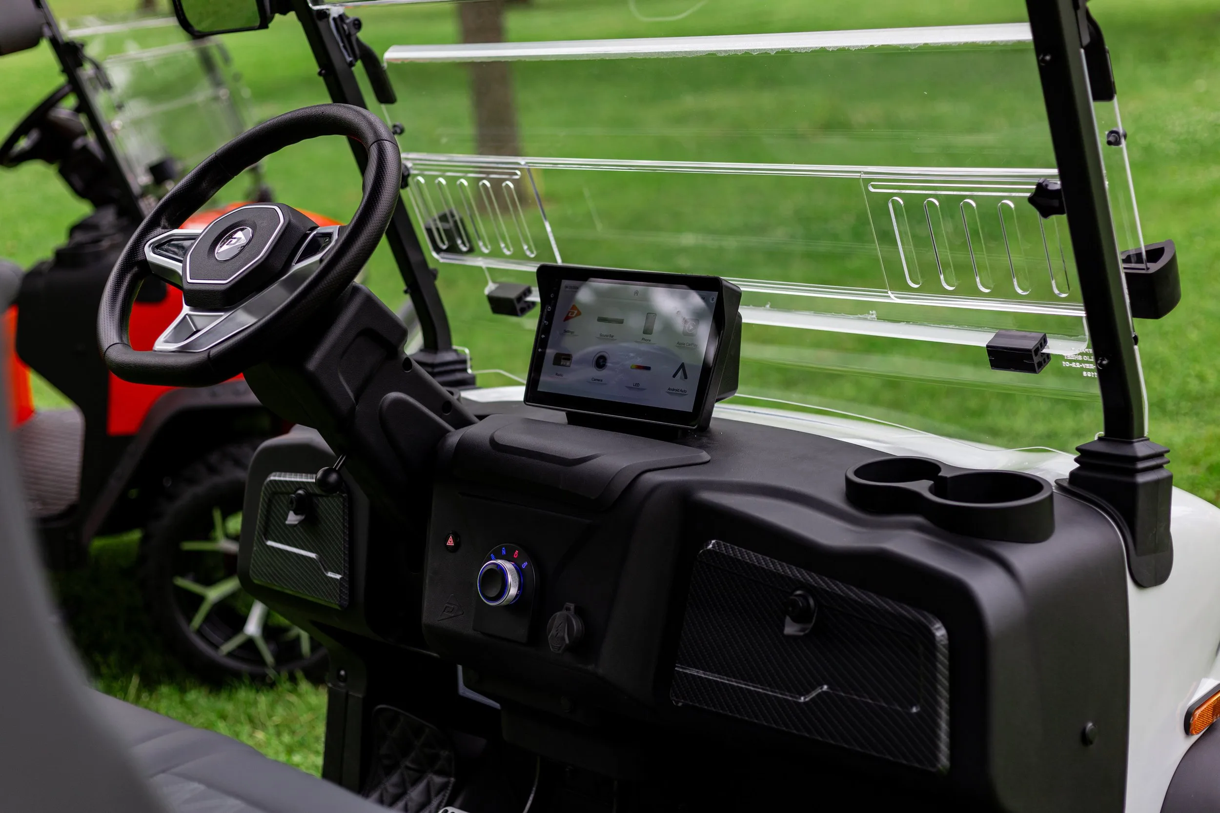 Carro de golf eléctrico Denago EV Rover XL detalle exterior